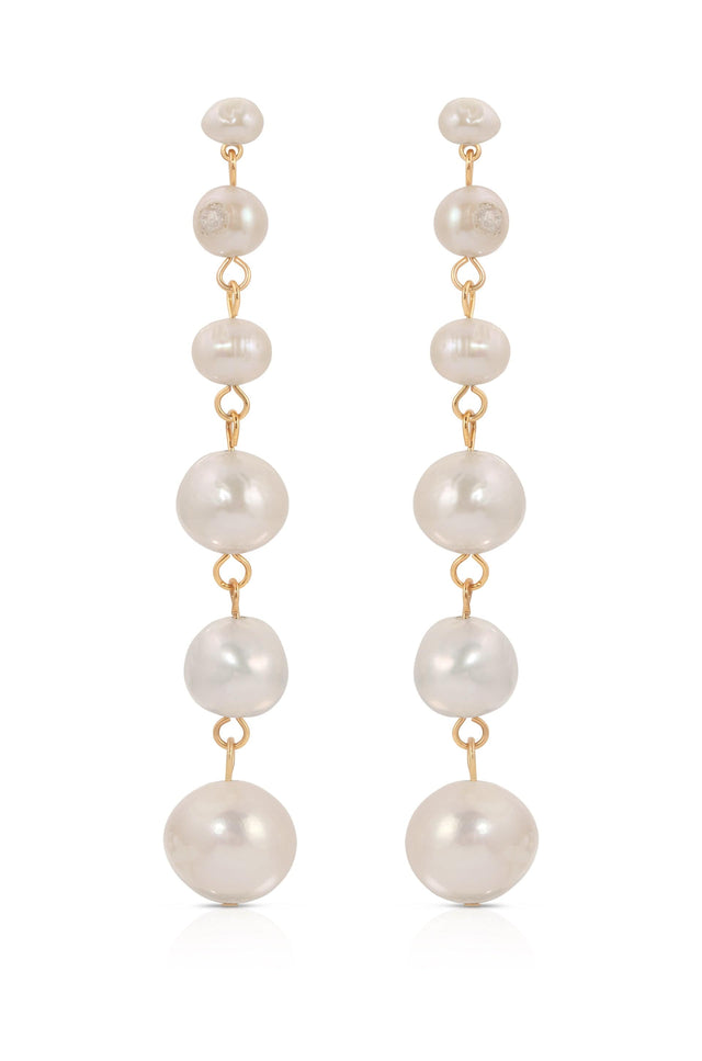 Ettika Earrings Freshwater Pearl / One Size Graduating Freshwater Pearl Earrings