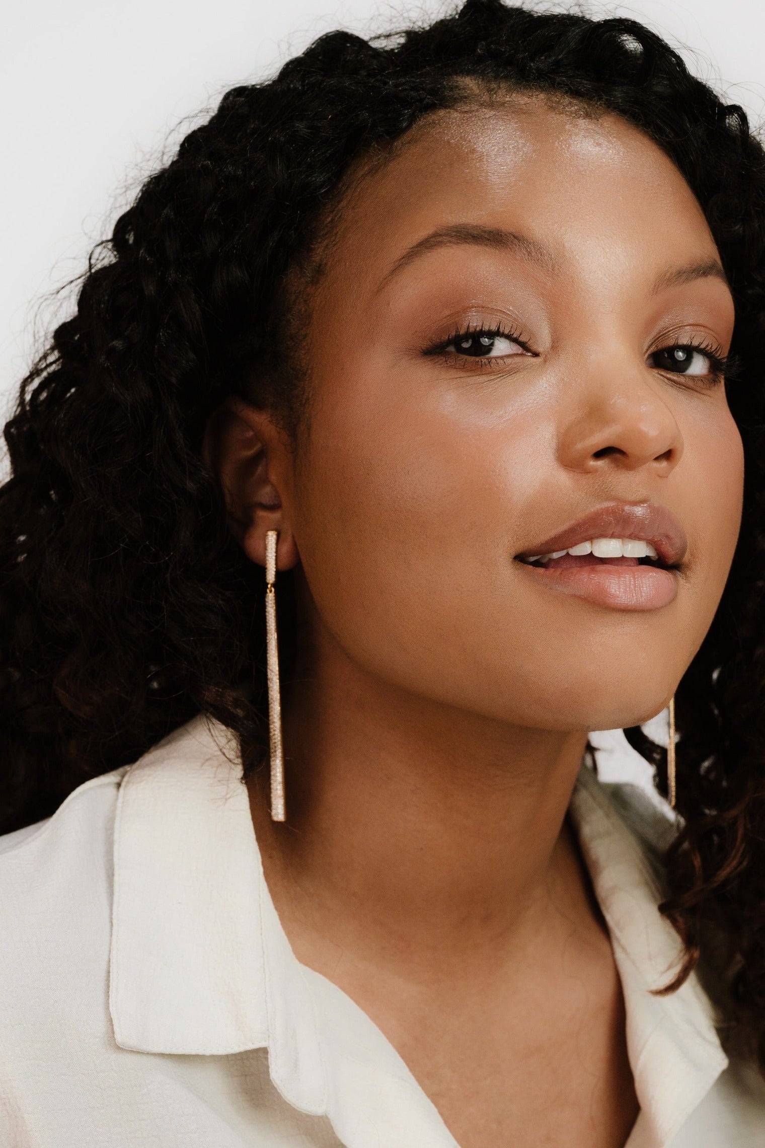 Ettika Earrings Clear Crystals / One Size Straight Drop Crystal Dangle Earrings