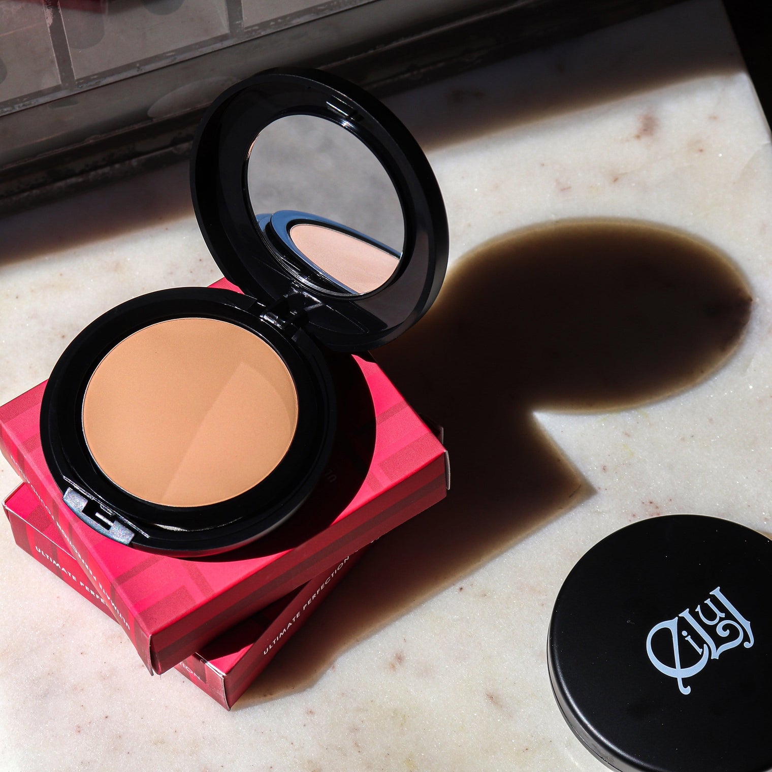 Eiluj Beauty Foundation Ultimate Perfection Foundation