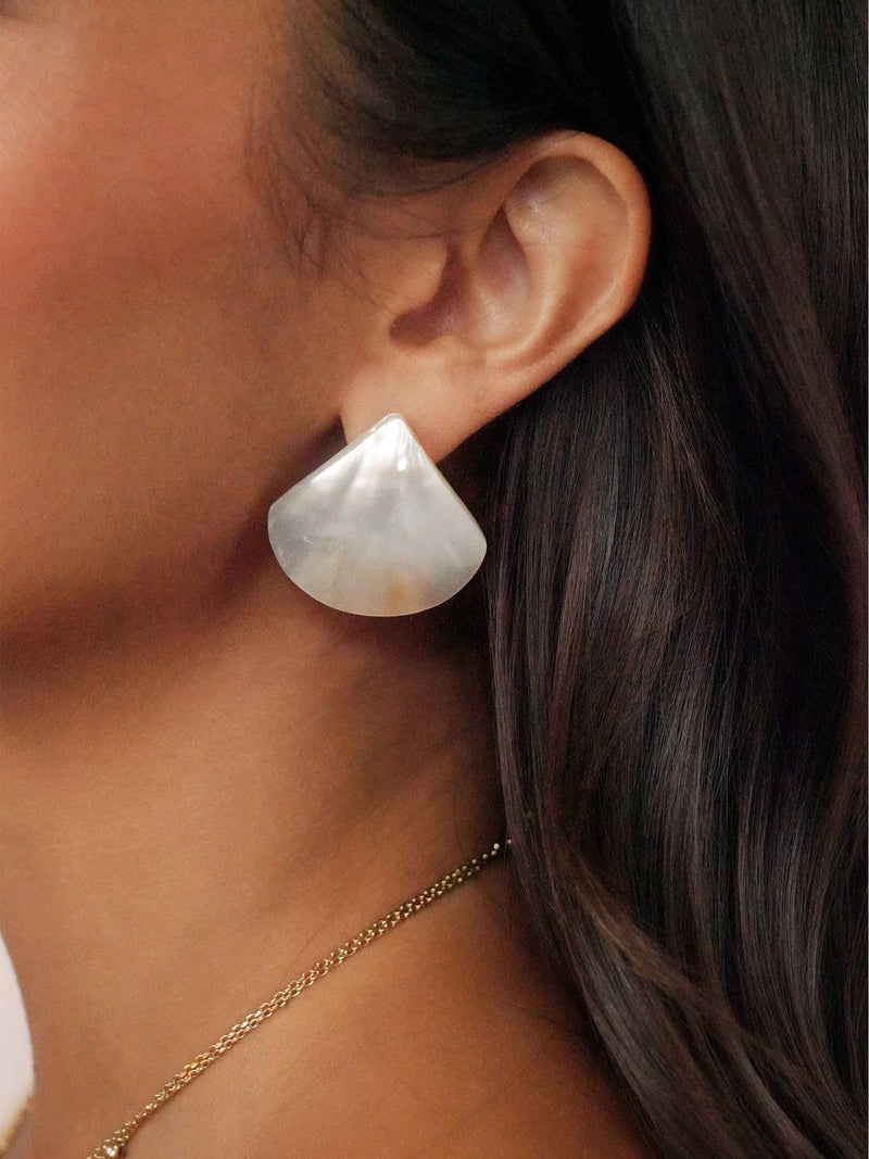 Ettika Earrings Mother of Pearl with 18k Gold Plating / One Size Rising Tide Pearl Studs