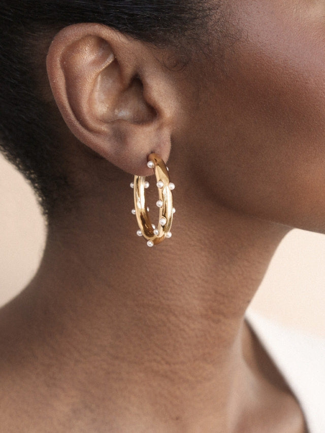 Ettika Earrings Pearl / One Size Spotted Pearl Hoop Earrings